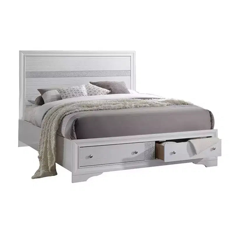 Letto matrimoniale in bianco lucido con pediera contenitore