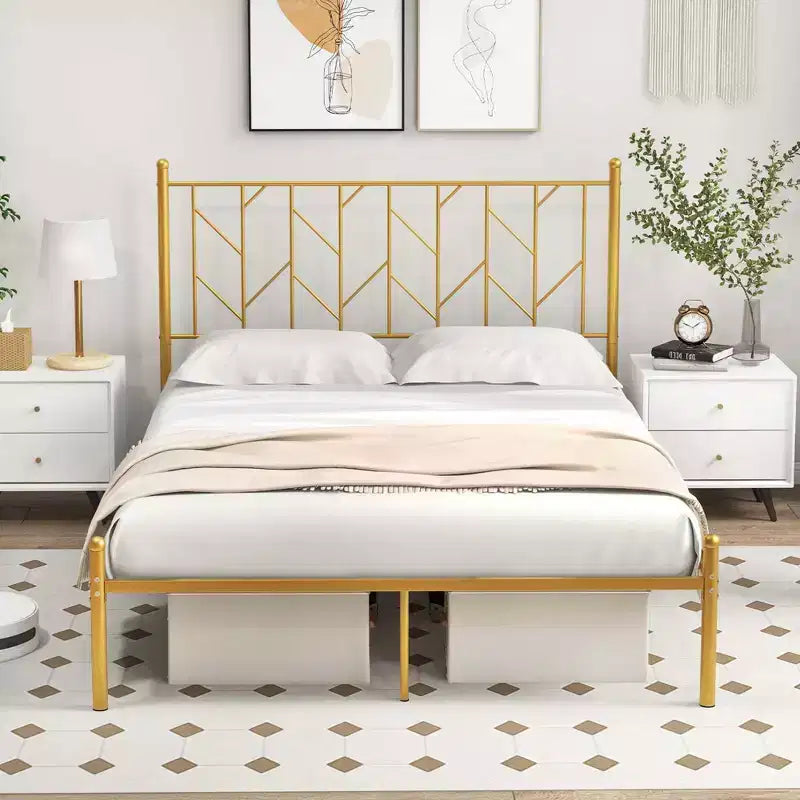 Struttura letto a piattaforma in metallo dorato con testiera vintage a forma di ramo