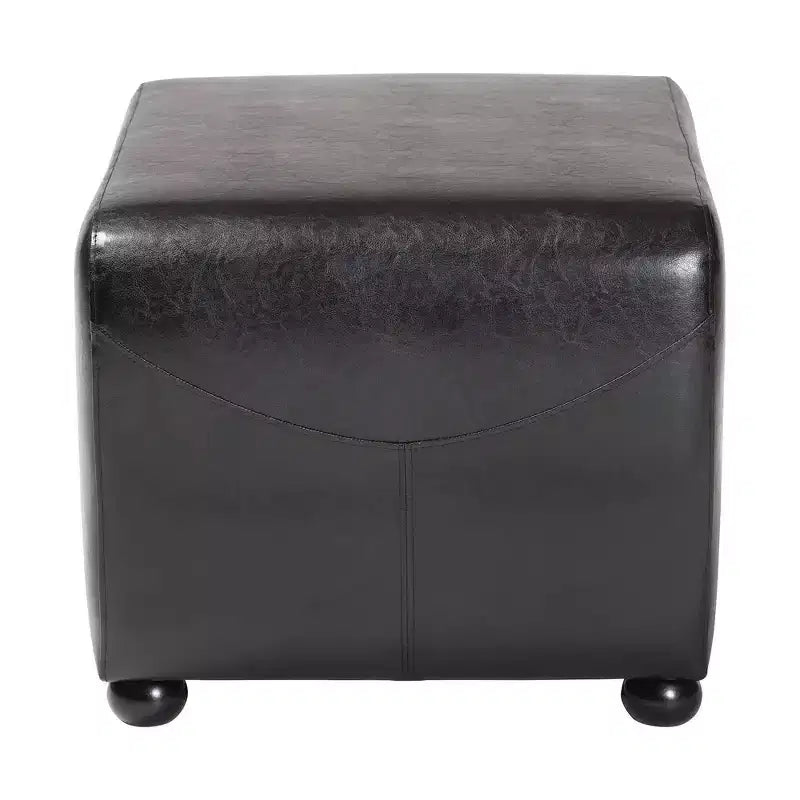 Pouf rettangolare in similpelle con lati arrotondati