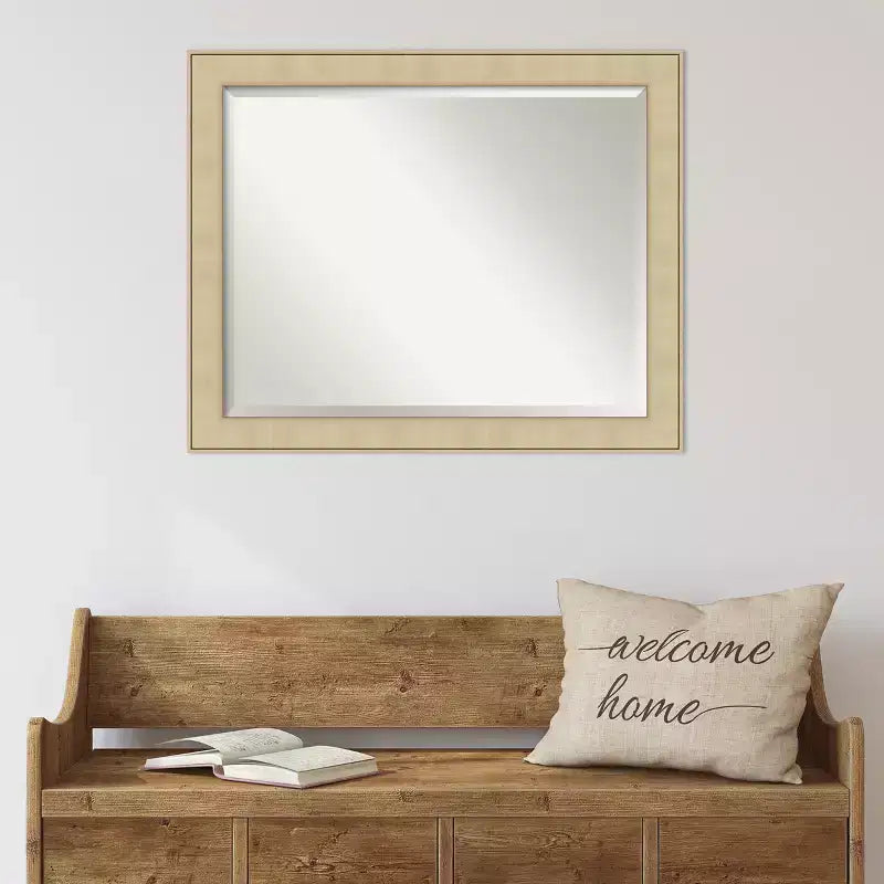 Specchio da parete smussato 20" x 24" con cornice color argento miele
